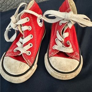 Converse high tops toddler size 5